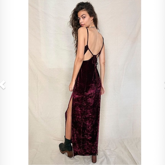 SOLD✨FREE PEOPLE Low Key Crushin Pomegranate Wine Dress - Picture 2 of 11